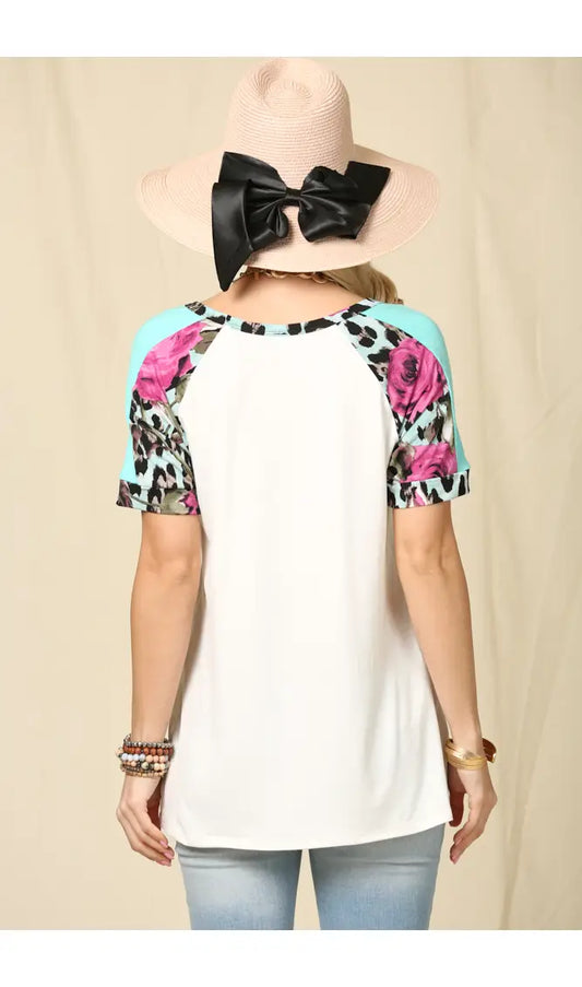 Spring print v neck- Celeste