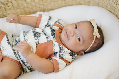 Organic Cotton Short Sleeve Bodysuit - Highland Cow