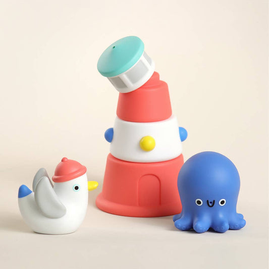 Itzy Stack & Squirt™ Bath + Water Toy