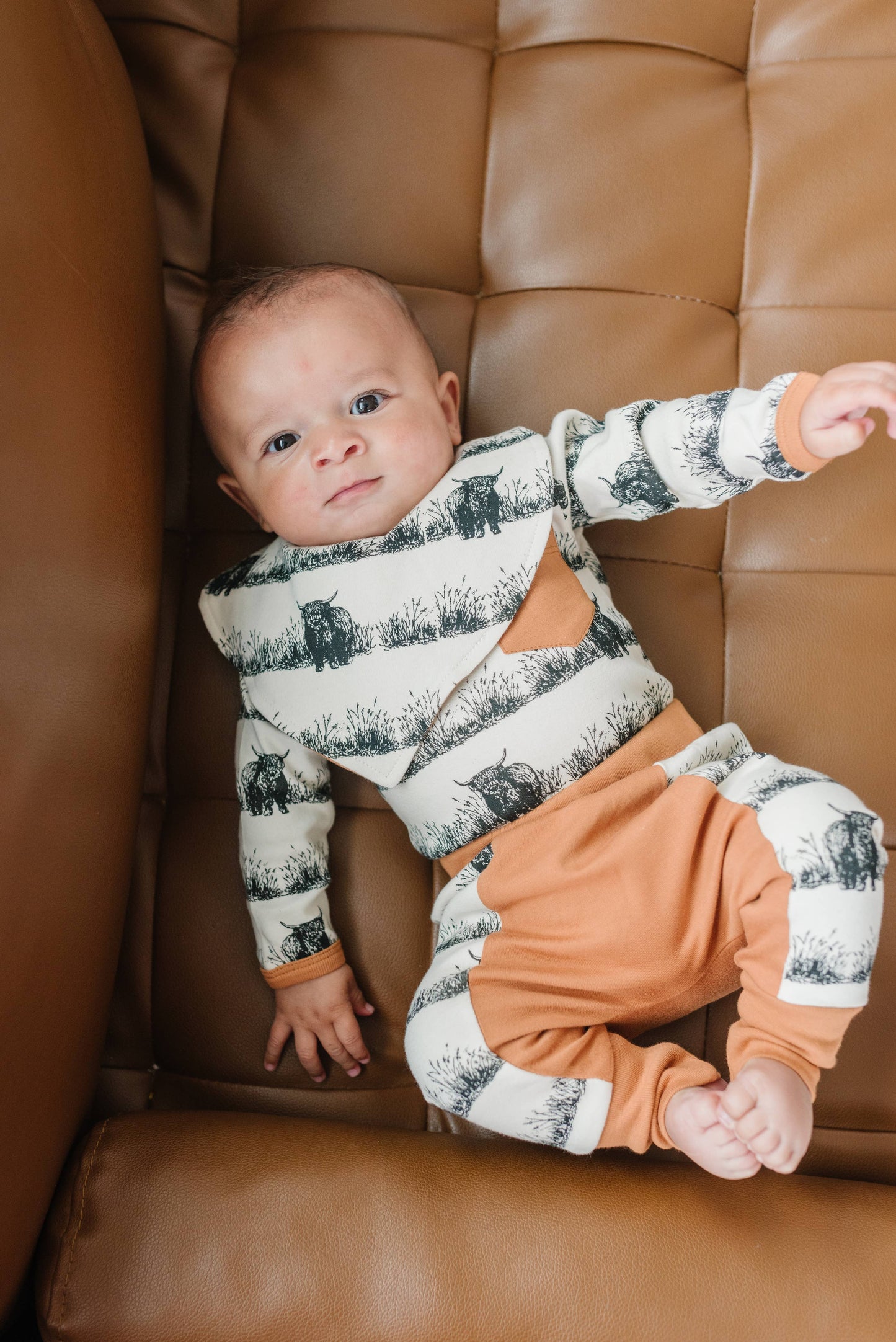 Organic Cotton Long Sleeve Bodysuit - Highland Cow