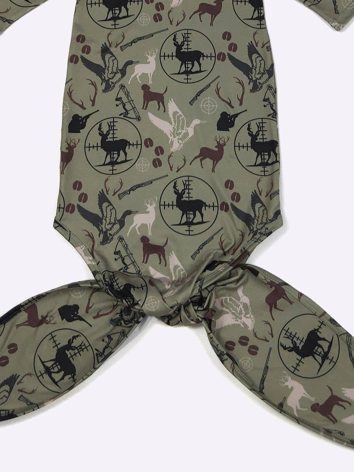 Hunt Scope Baby Knotted Gown