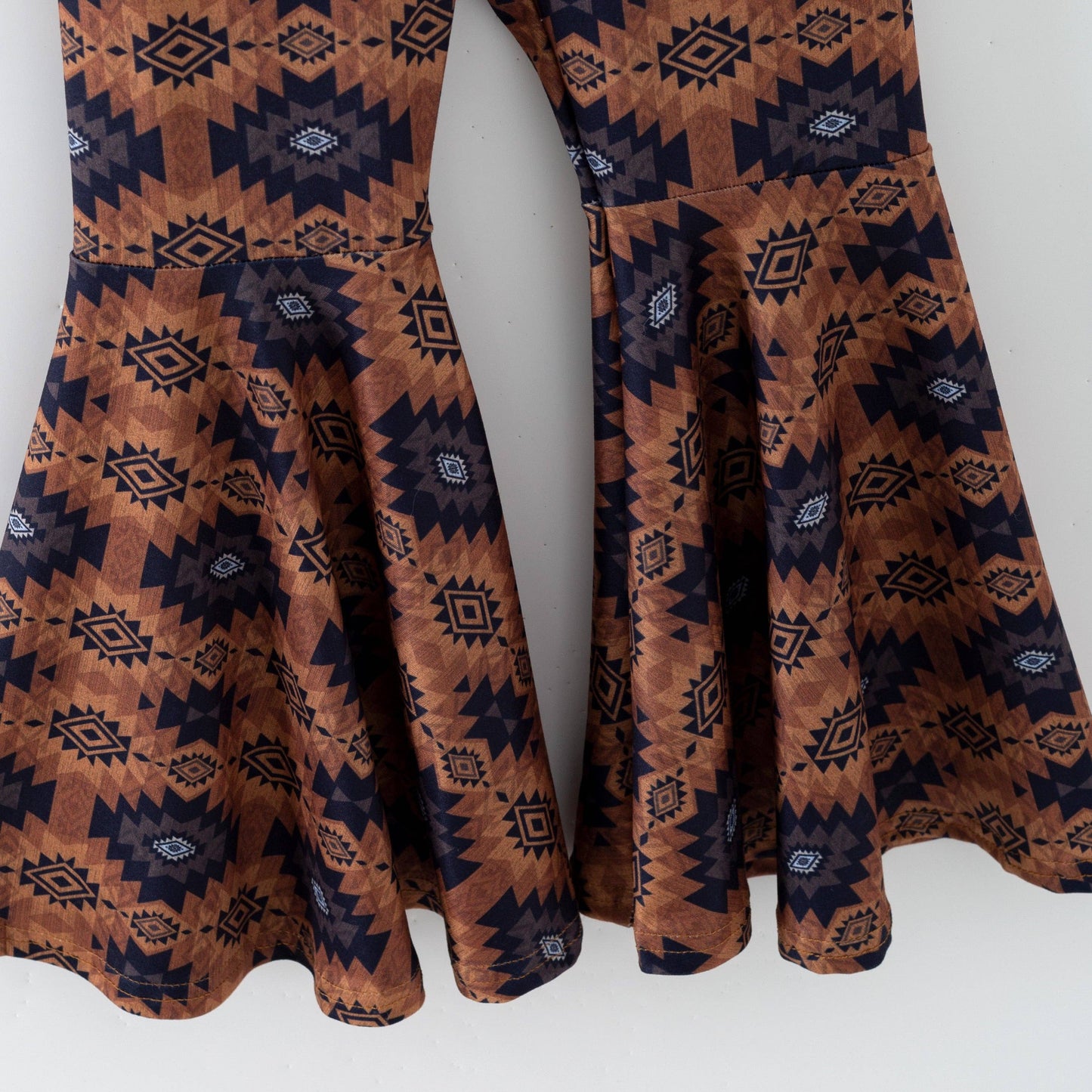 Horse Stampede 2-piece set Top and Pants